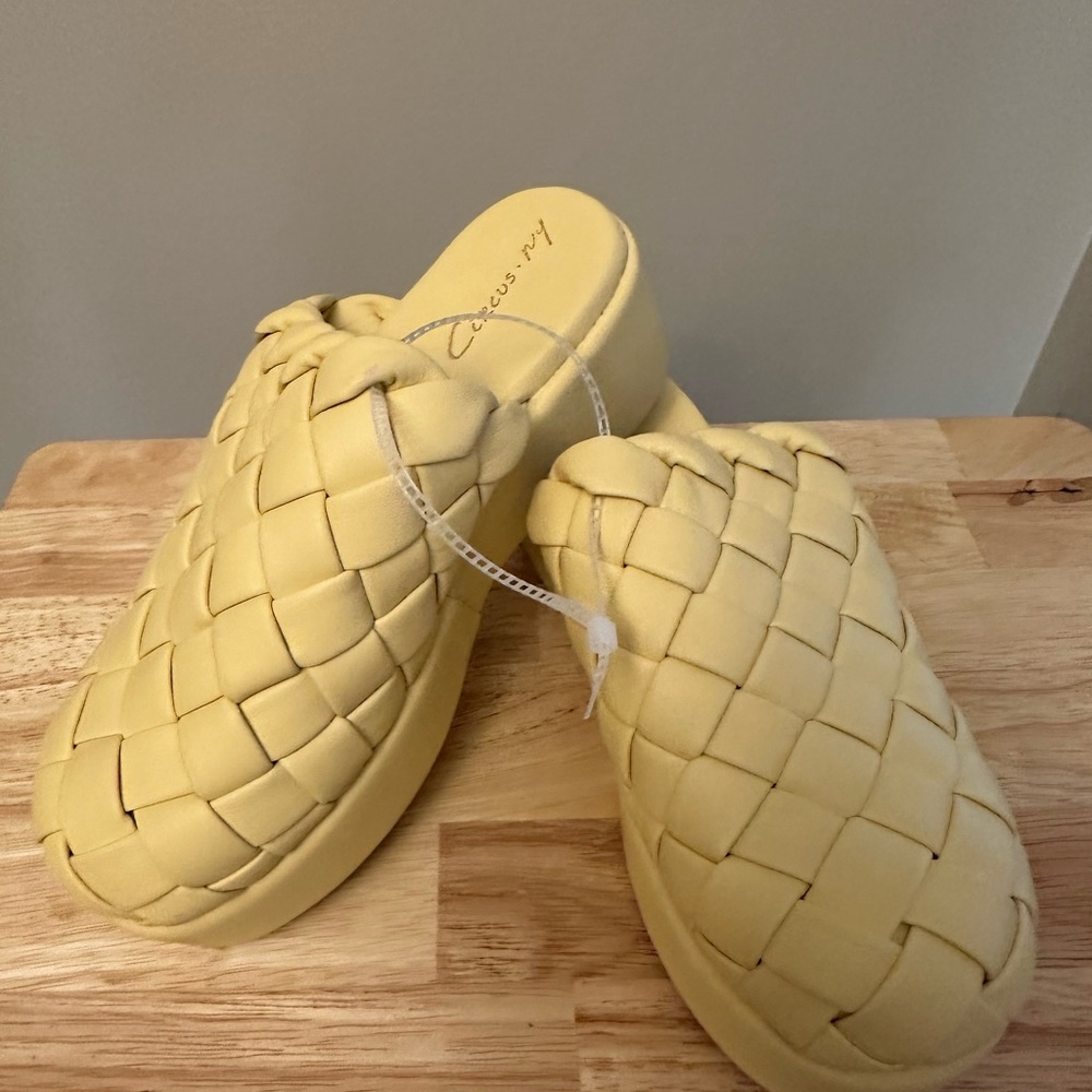 Circus by Sam Edelman Yellow Woven Platform Mules